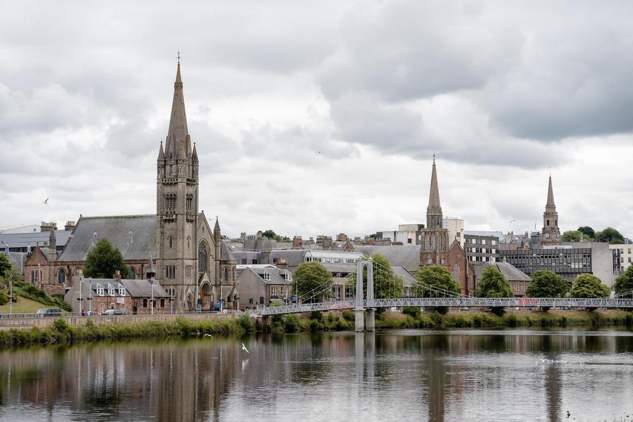 Ness Riverfront Holiday Home - City Centre Inverness Exterior photo
